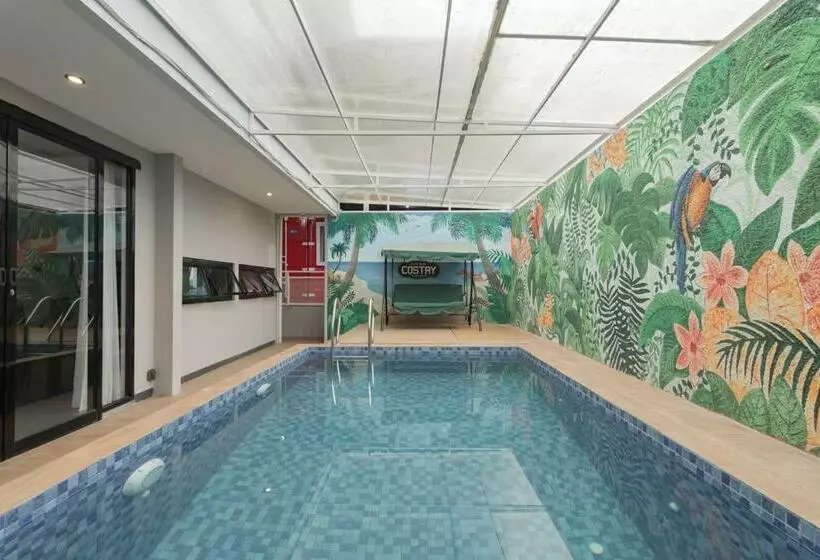 Hotelli Reddoorz Near Lembang Park & Zoo