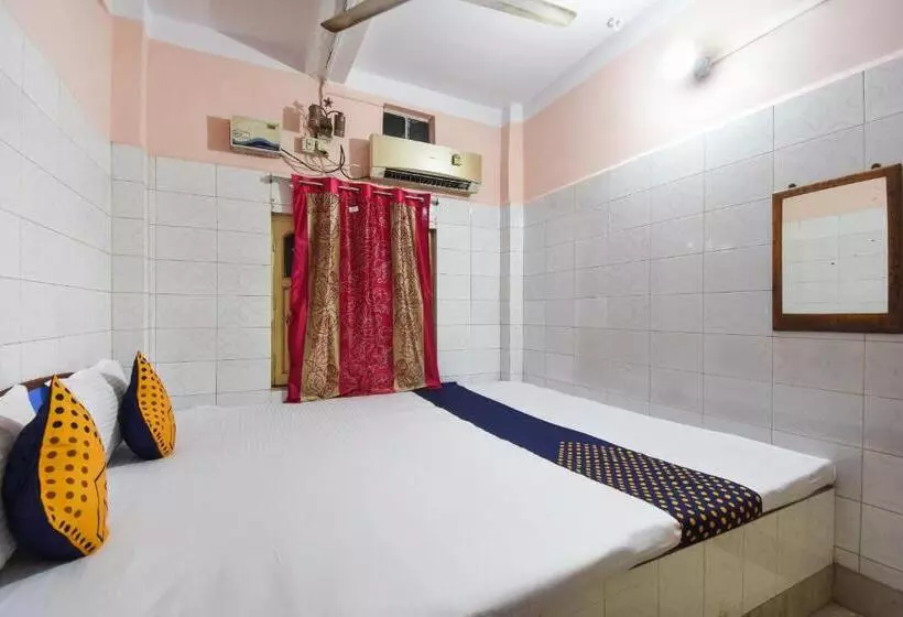 Hotelli Spot On 64822 Tirtha Niwas