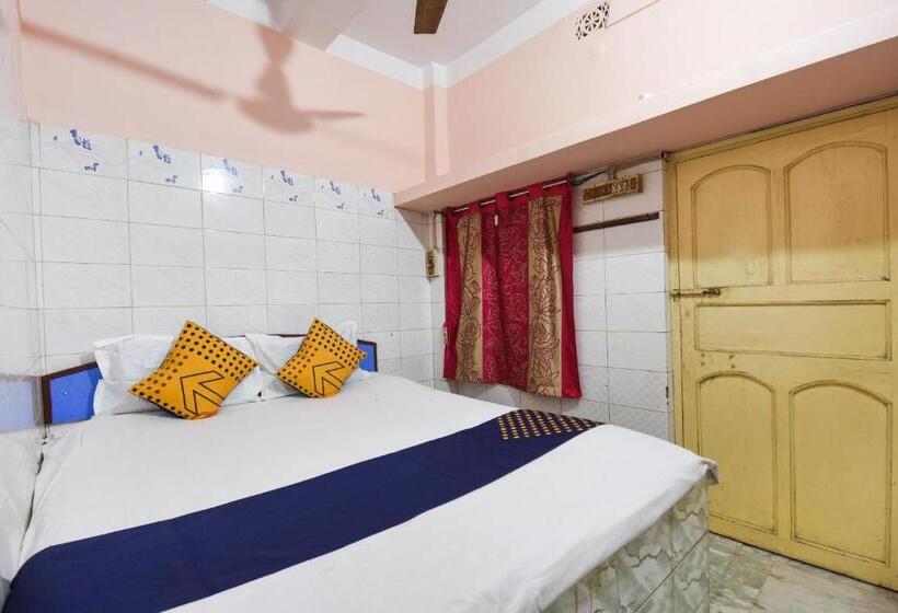 ホテル Spot On 64822 Tirtha Niwas