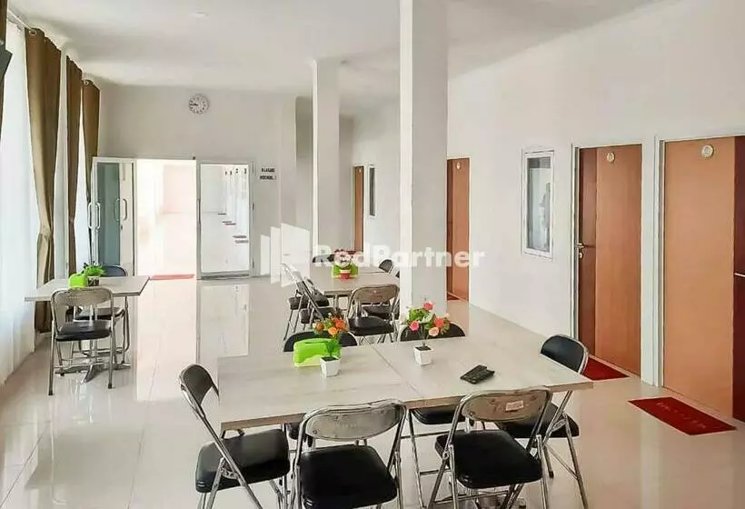 Hotelli Wisma Baznas Syariah Majalengka Mitra Reddoorz