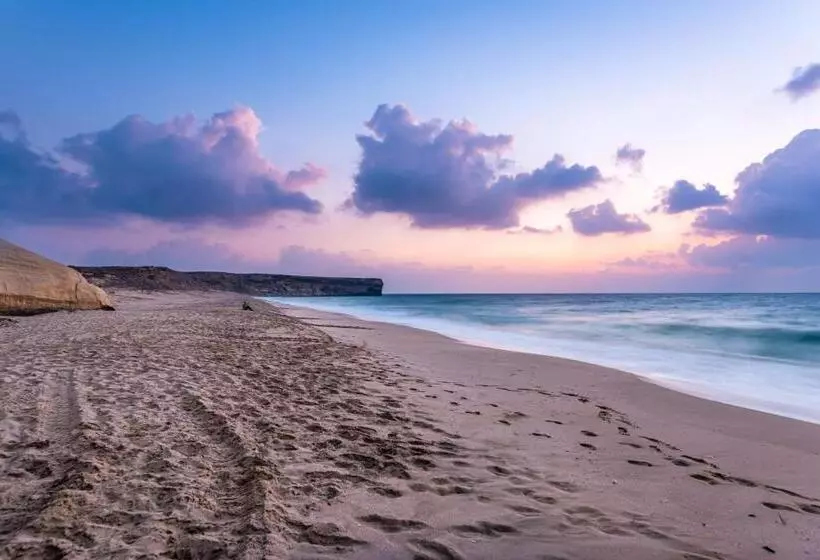 هتل Ras Al Jinz Turtle Reserve