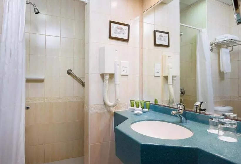 هتل Ras Al Jinz Turtle Reserve