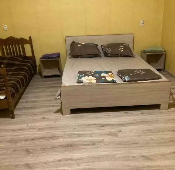 پانسیون Guest House Econom