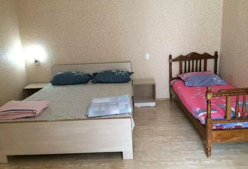 پانسیون Guest House Econom