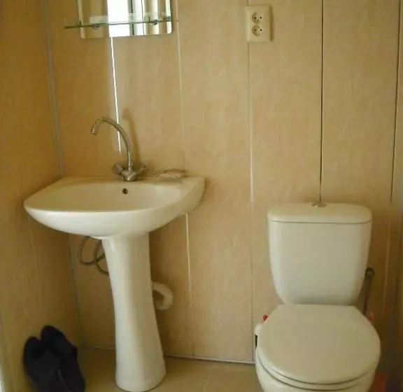 پانسیون Guest House Econom