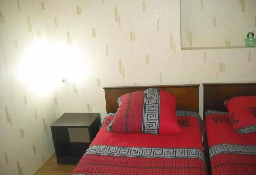 پانسیون Guest House Econom