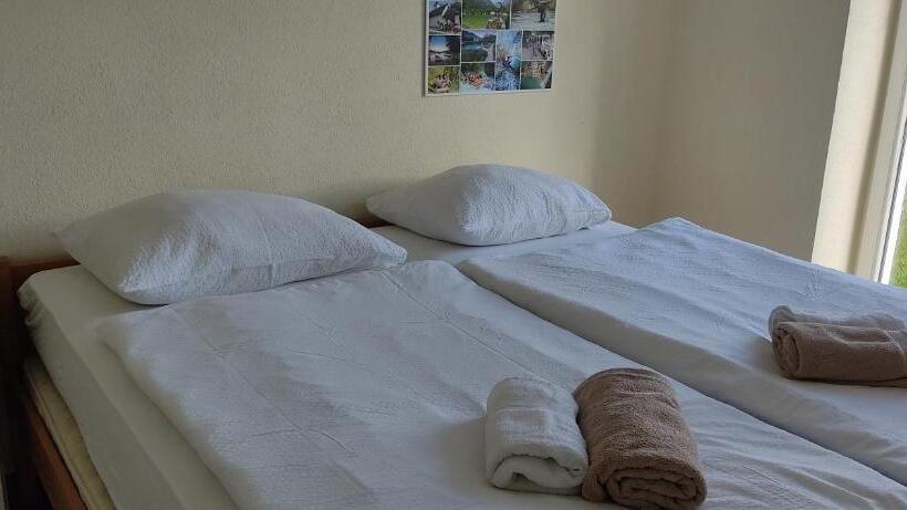 پانسیون Hacienda Bled Rooms