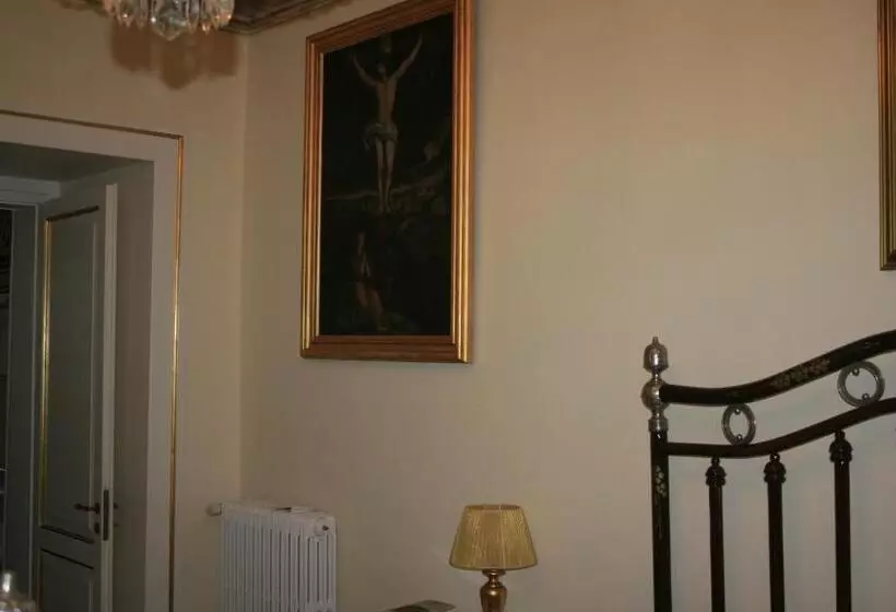 ペンション Palazzo Franza Musarò