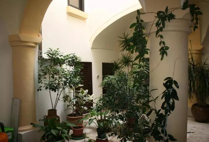 ペンション Palazzo Franza Musarò