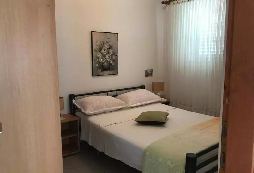 پانسیون Rooms & Apartments Kaurloto