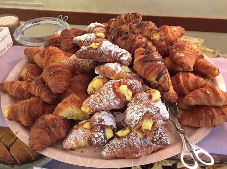 בית מלון כפרי Angiolino