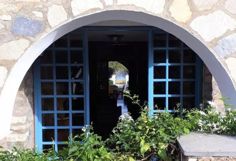 בית מלון כפרי Boulis