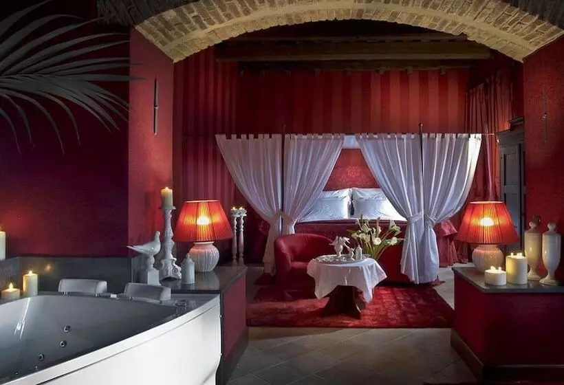 ホテル Castel Porrona Relais & Spa