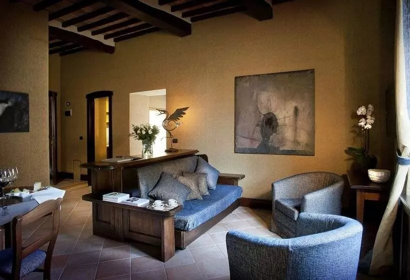 ホテル Castel Porrona Relais & Spa