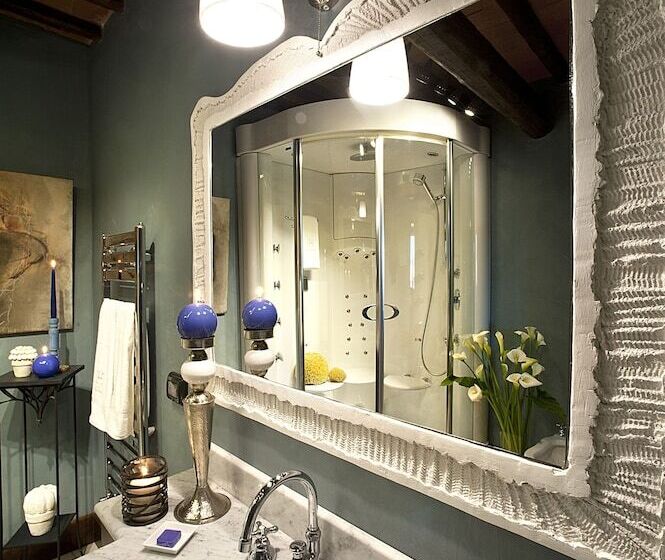 Отель Castel Porrona Relais & Spa