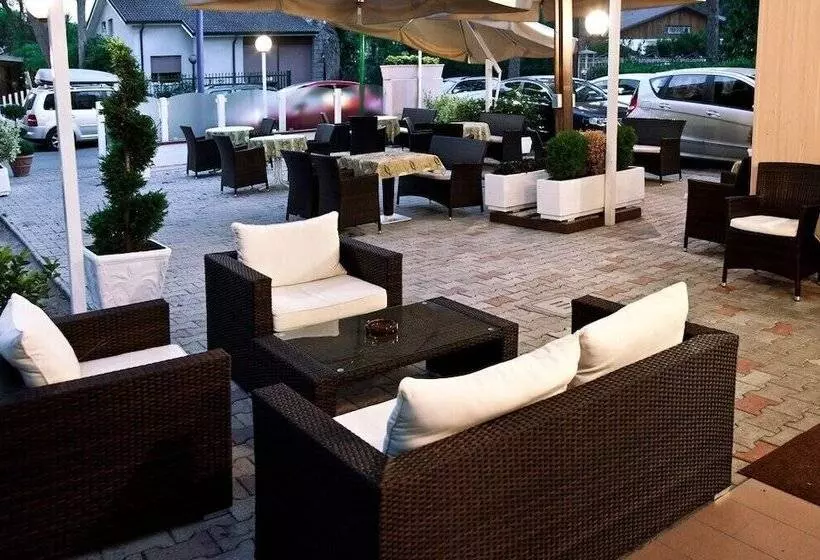 בית מלון כפרי Chery