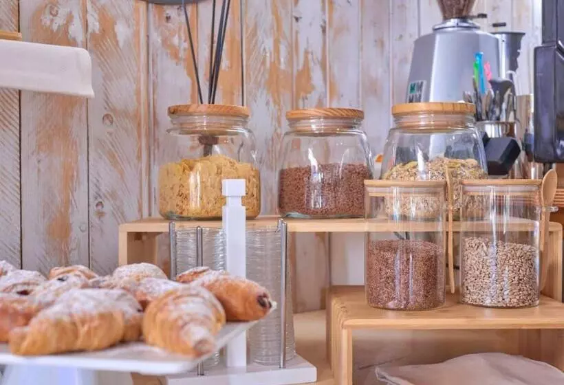 Отель Dolce Vita Boutique