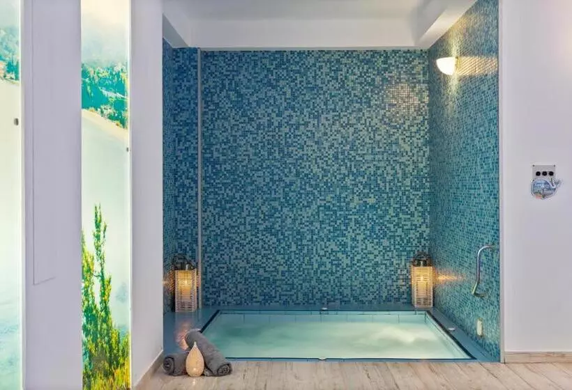 هتل Erofili Beach