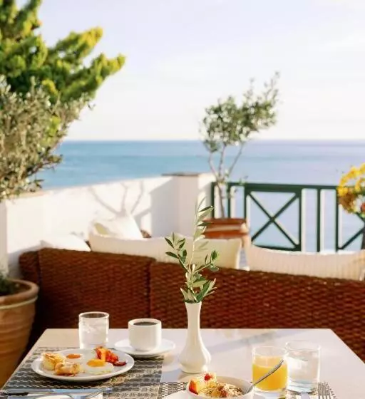 هتل Erofili Beach