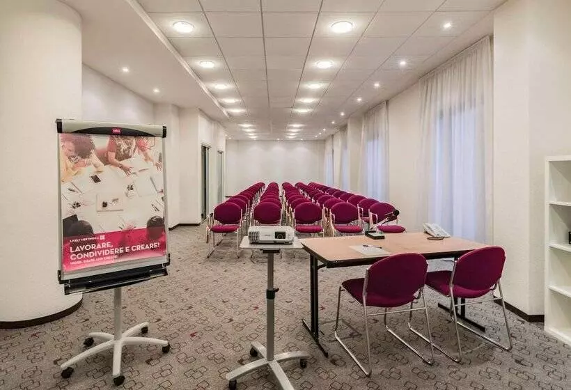 Отель Ibis Milano Malpensa