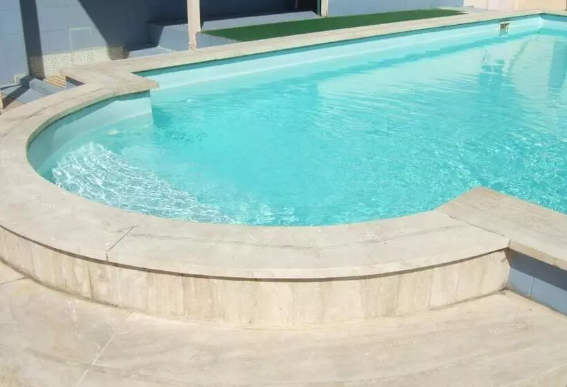 Отель Innocenti