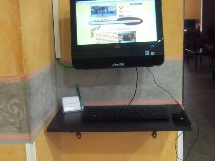 Отель Innocenti