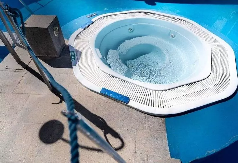 Отель La Pergola