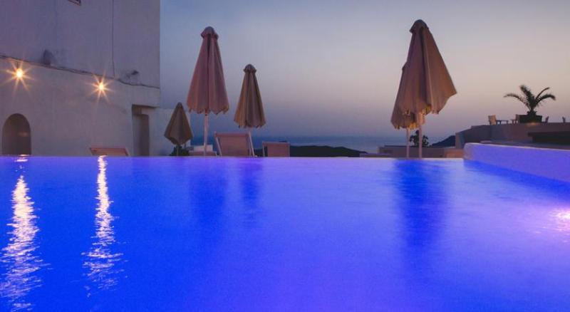 فندق Pantelia Suites