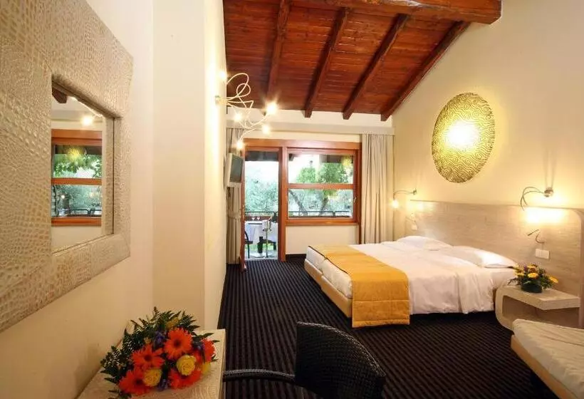 בית מלון כפרי Sailing Center