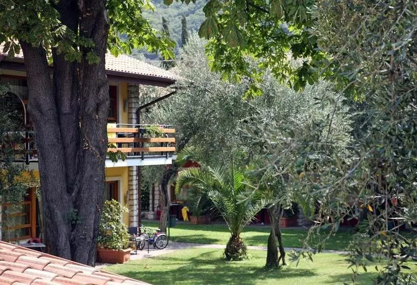 בית מלון כפרי Sailing Center