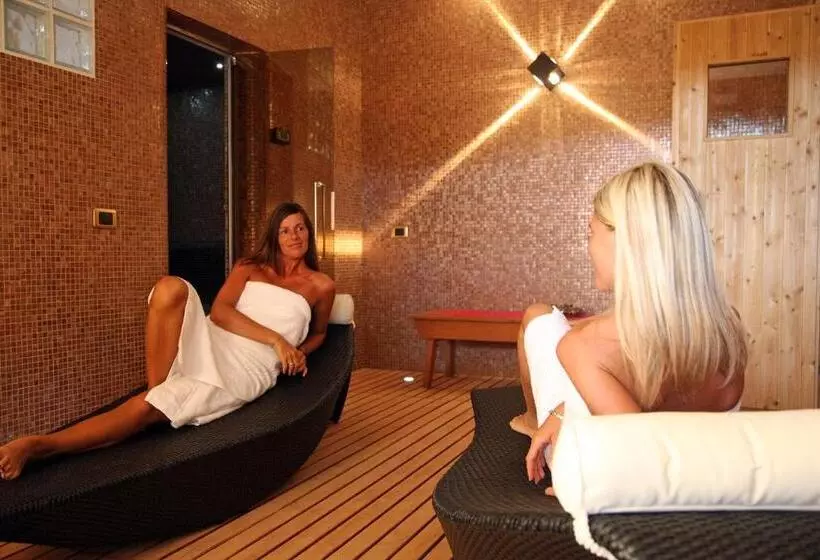 בית מלון כפרי Sailing Center