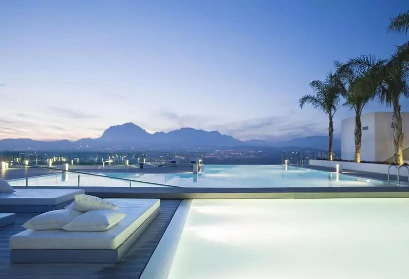 Отель Sha Wellness Clinic