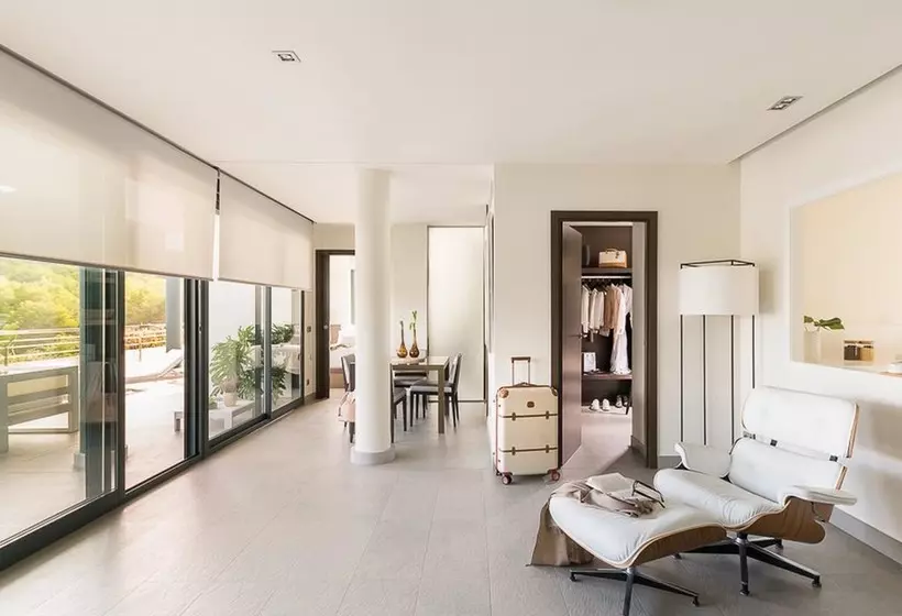 Отель Sha Wellness Clinic