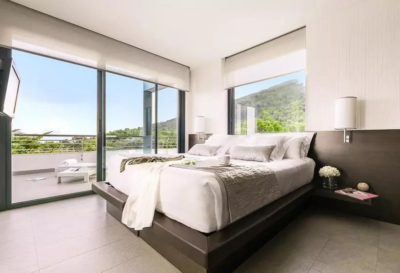 Отель Sha Wellness Clinic