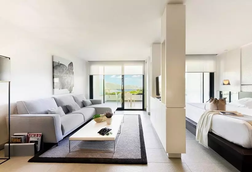 Отель Sha Wellness Clinic