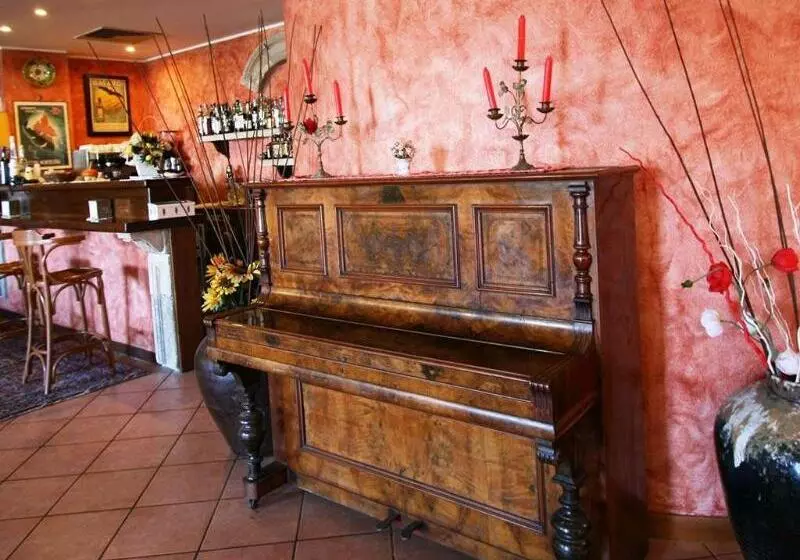 Отель Villa Sonia