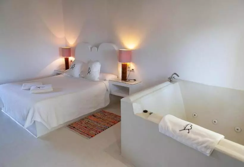 La Almendra Y El Gitano