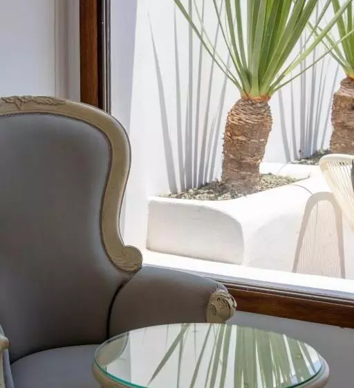 La Almendra Y El Gitano