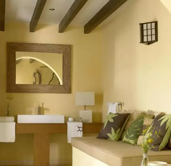 La Almendra Y El Gitano