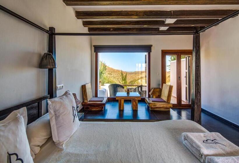 La Almendra Y El Gitano