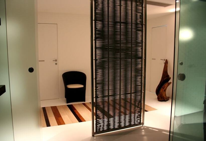 La Piazza Luxury Hotel & Spa