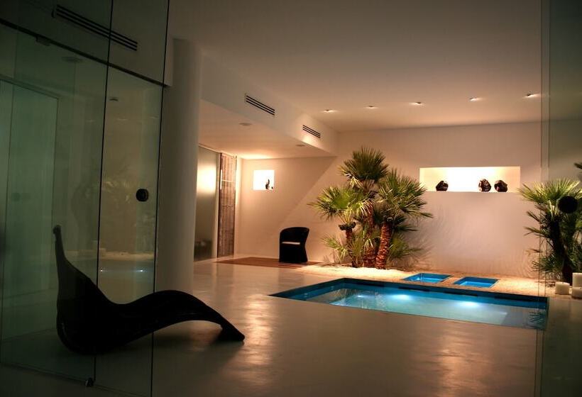 La Piazza Luxury Hotel & Spa