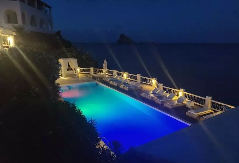 La Piazza Luxury Hotel & Spa