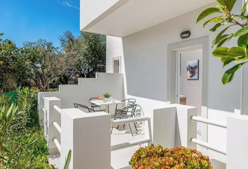 Mylos Apartments Anissaras