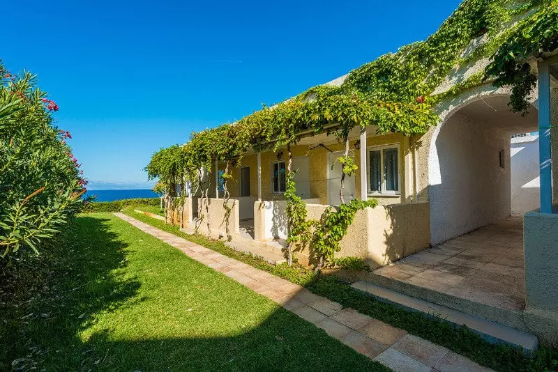 Niforeika Beach Hotel & Bungalows