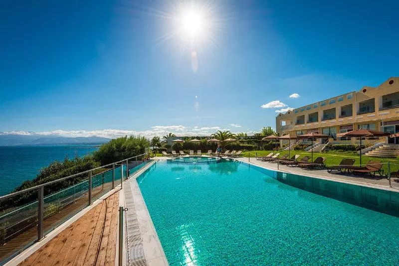 Niforeika Beach Hotel & Bungalows