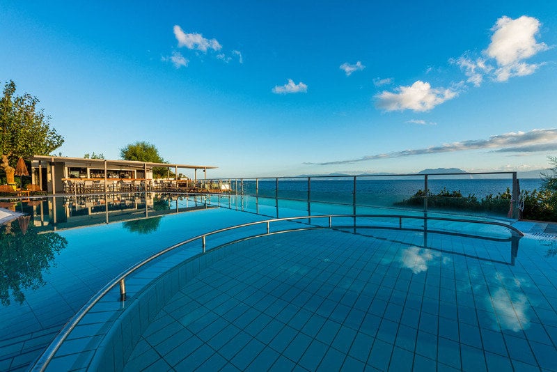 Niforeika Beach Hotel & Bungalows