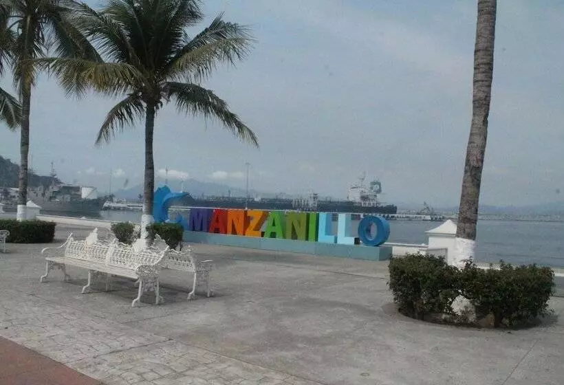 ホテル Suites La Audiencia