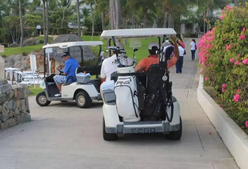 ホテル Suites La Audiencia