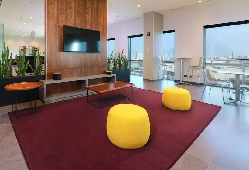 ホテル City Express By Marriott Monterrey Universidad